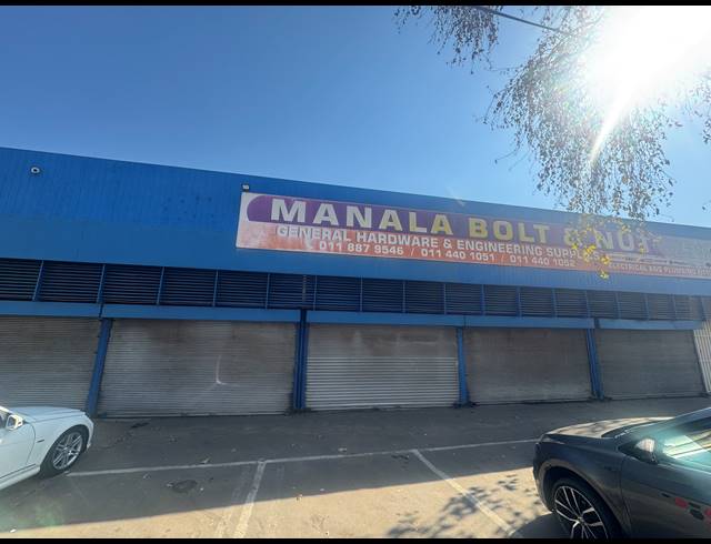 300M² WAREHOUSE TO LET IN WYNBERG